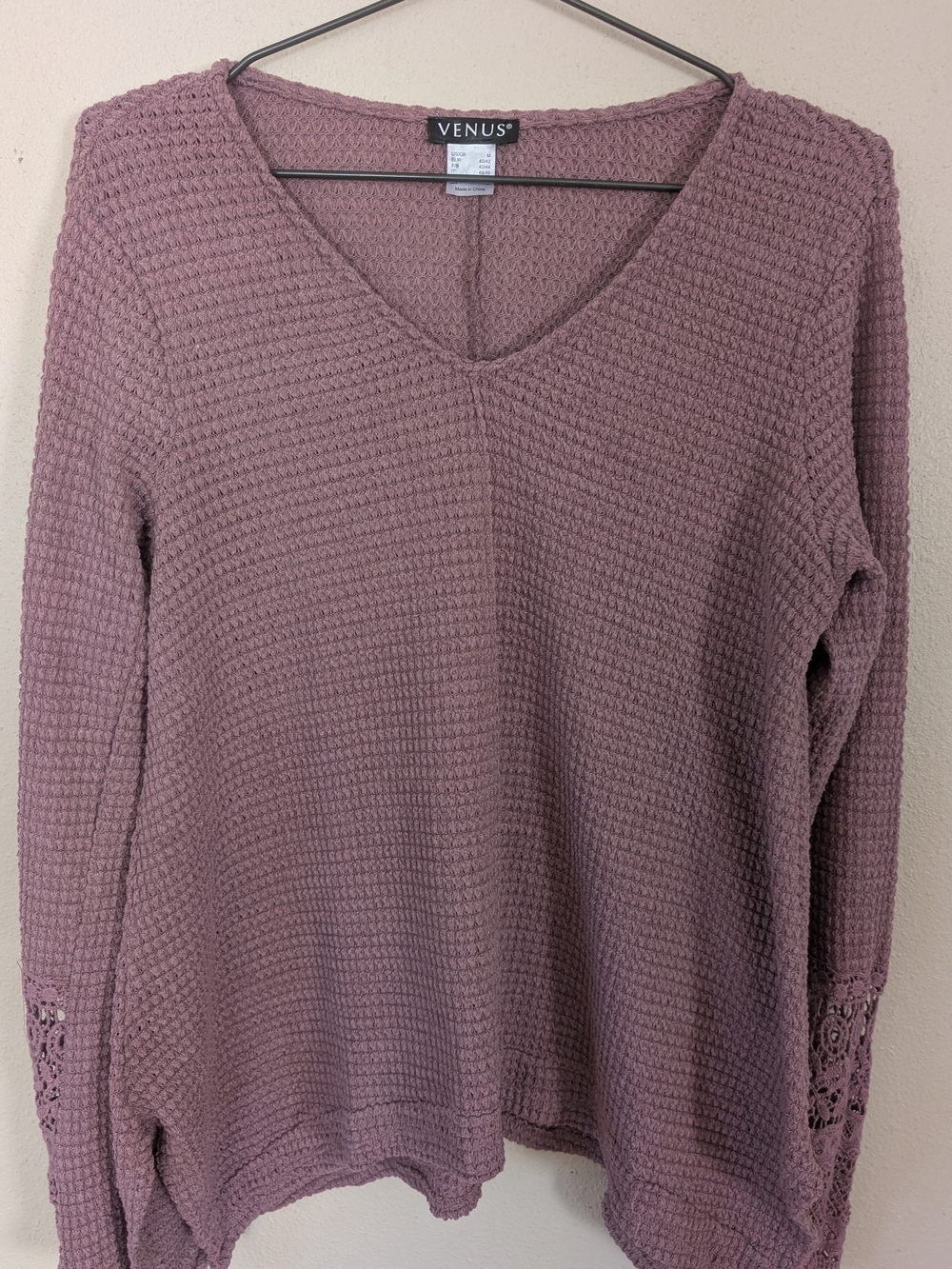 Venus Mauve Waffle Knit V-Neck Top M